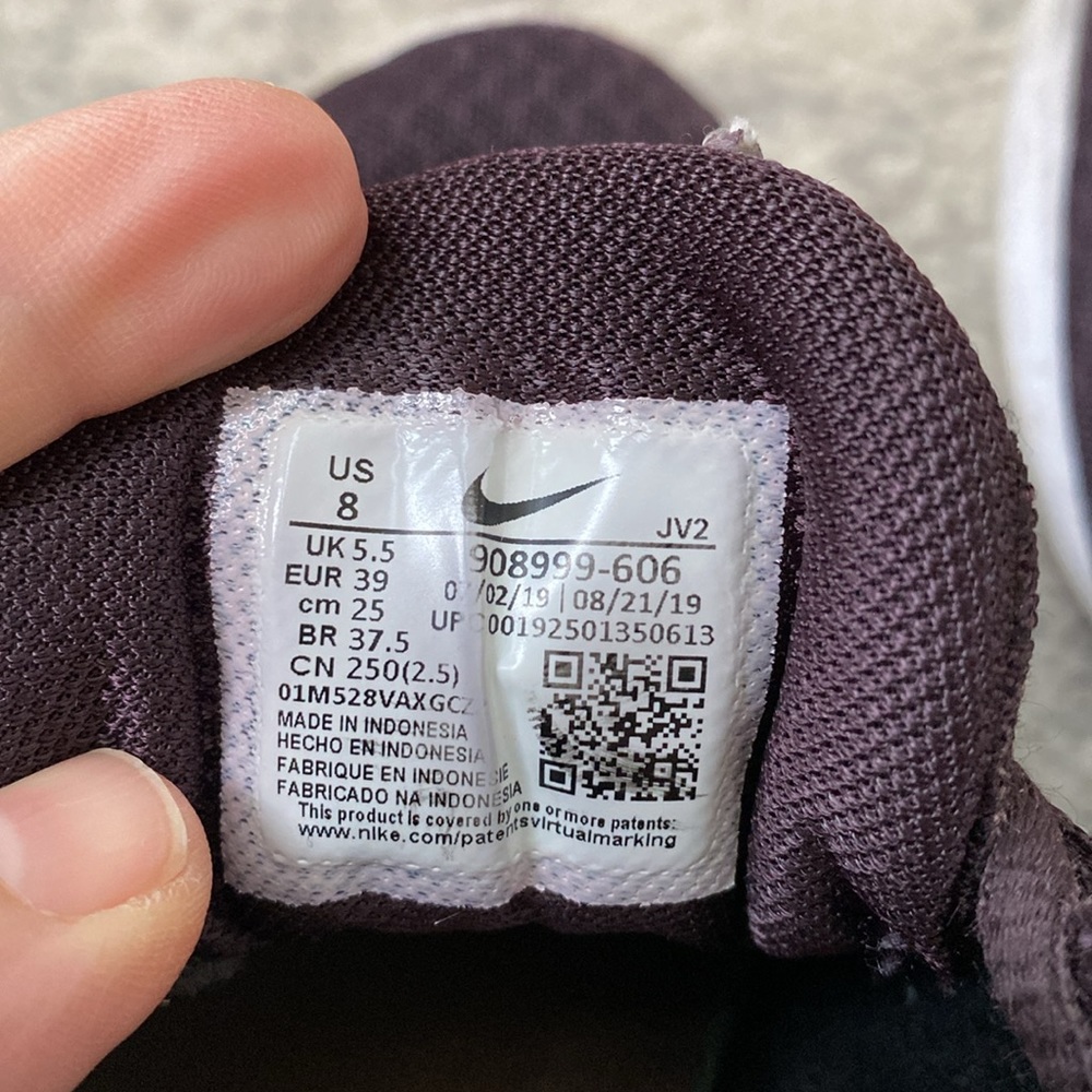 NIKE Revolution 4 sneakers - Picture 7 of 10